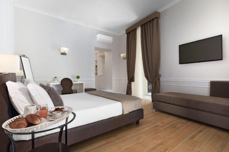 La Fontanina Suites Naples Exterior photo