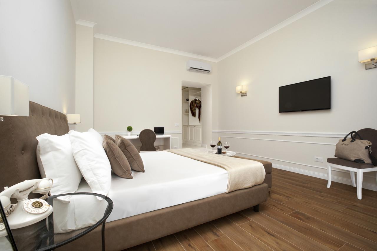 La Fontanina Suites Naples Exterior photo